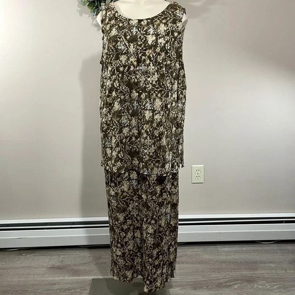 NWT Vintage Always Caroline Woman Sleeveless Maxi Floral Dress w/Necklace 20W - Picture 1 of 16